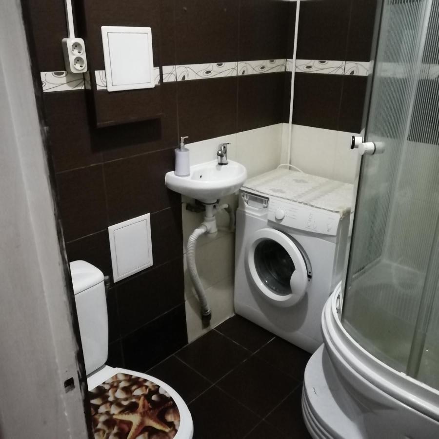 2К. Центр Возле Гуливера.Бассейная 10 Apartment เคียฟ ภายนอก รูปภาพ